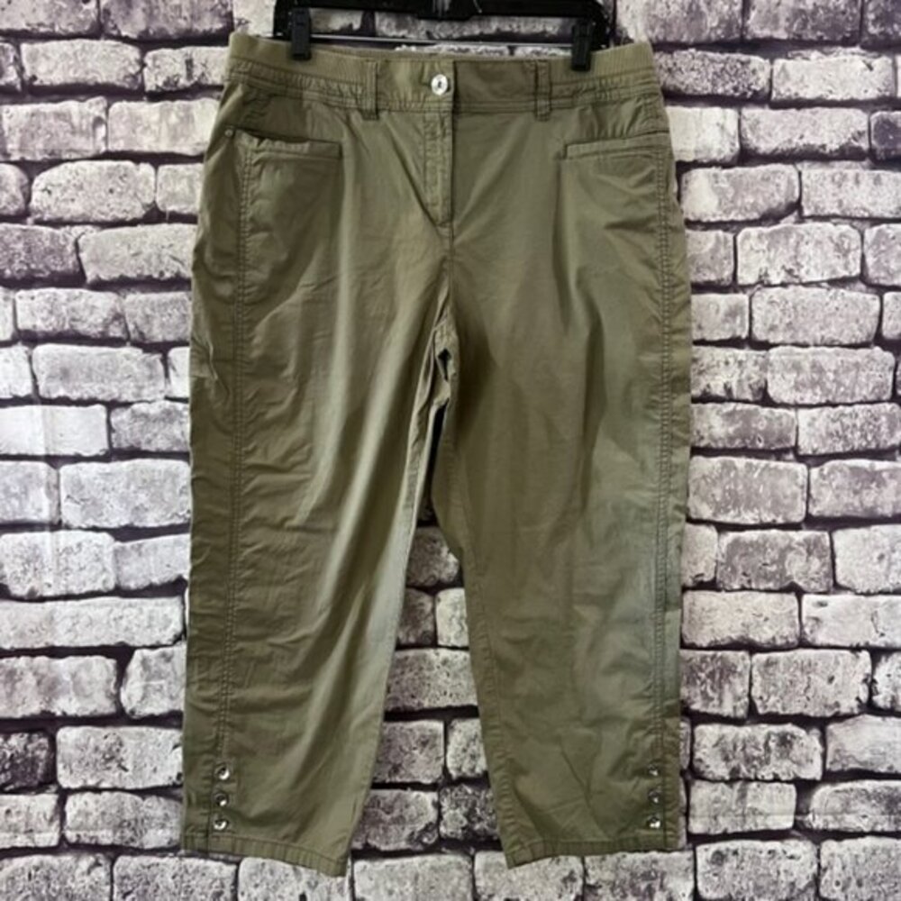 Chico's Green Crop Pants W/ Seamed Back Legs Size L/12